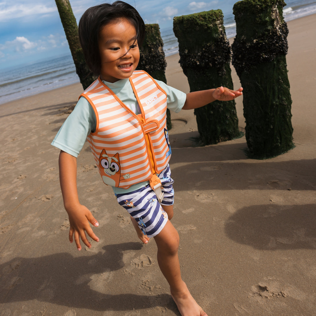 Bluey-swim-vest-swim-essentials-1